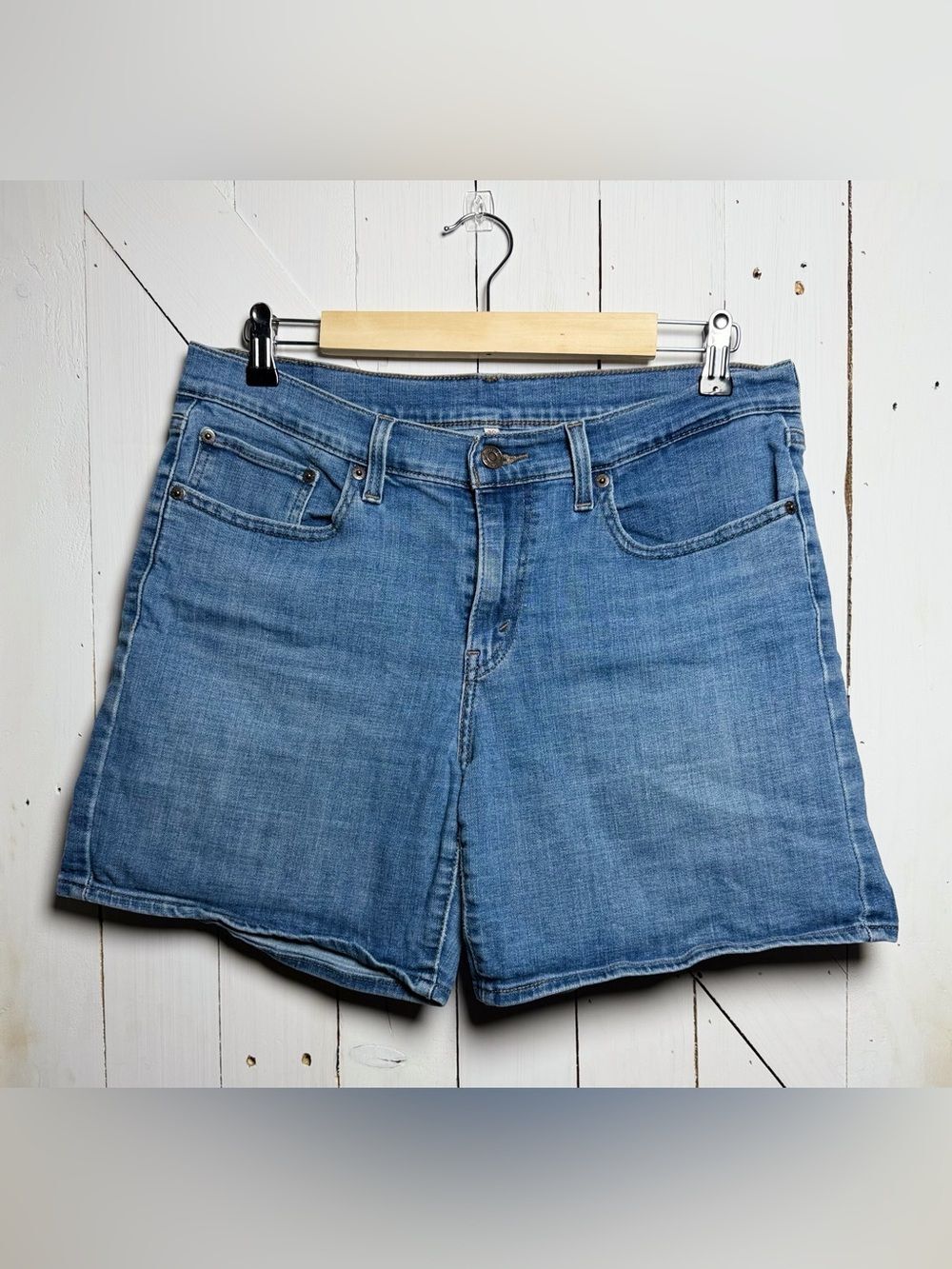 Levi's Light Wash Denim Cutoff Shorts Size 30 Classic Fit Blue Jean